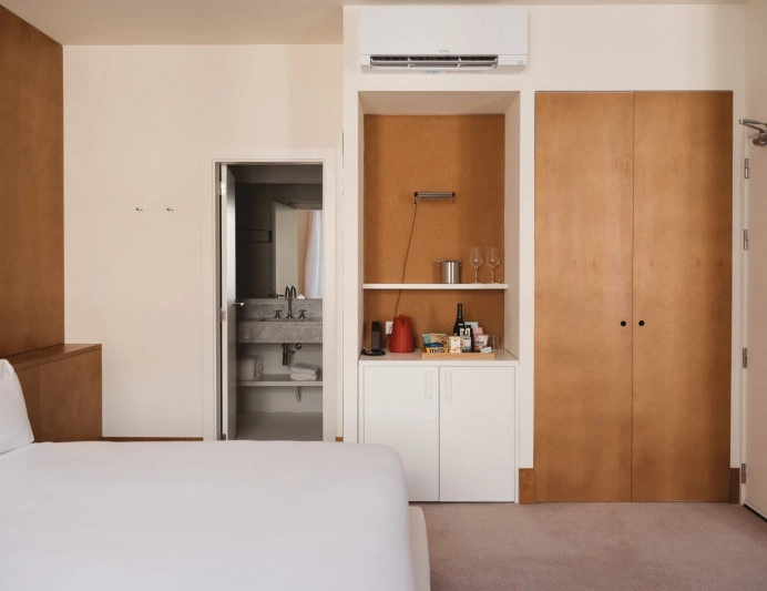 003-hab-junior-suite.jpg