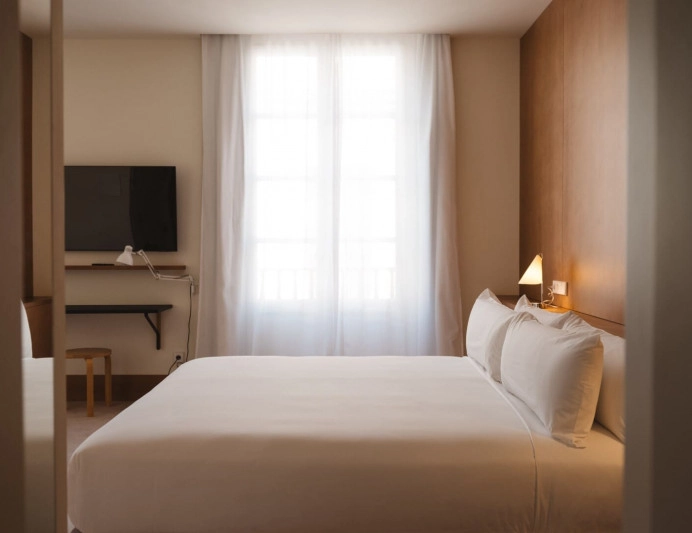 004-hab-junior-suite.jpg